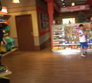 LEGO NINJAGO World - Shop