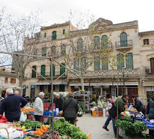 Reges Treiben am Markttag