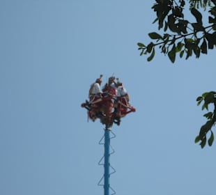 Folkloredarbietung vor Tulum