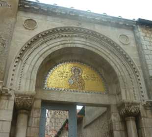 Eingang Euphrasius-Basilika