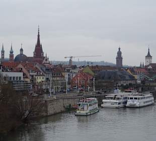 An der alten Mainbrücke