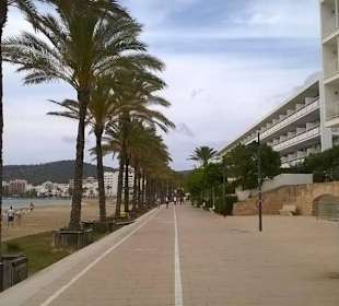 Promenade am Strand in San Antonia Ibiza