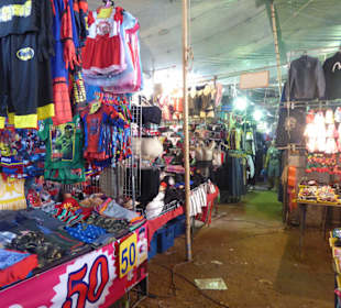 Bekleidung über Bekleidung