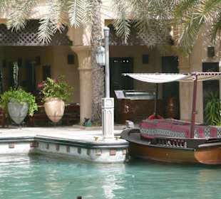 Madinat-Anlage wie aus 1001 Nacht