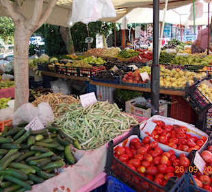 Gemüsemarkt in Avasallar