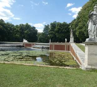 Bei der Großen Kaskade im Schlosspark Nymphenburg