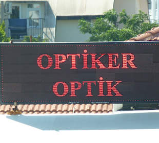 Einkaufsmöglichkeiten vor dem Hotel