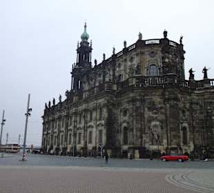 Katholische Hofkirche