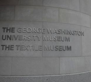 Hinweisschild Textilmuseum