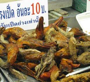 Köstlichkeiten auf dem Nachtmarkt