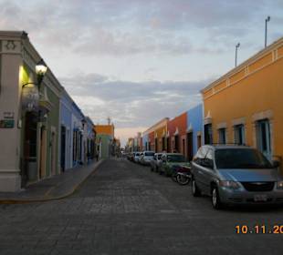 Restaurierte Häuserfassaden