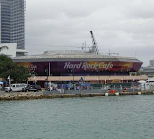 Blick auf das Hardrock Cafe Bayside