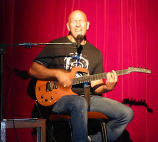 Nikos Giolias