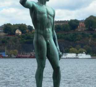 Firgur vor dem Rathaus Stockholm