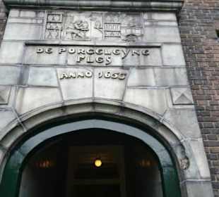 Ein Tor aus Delfter Kacheln