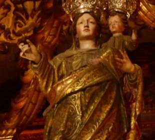 Mariastatue in der Sé von Faro