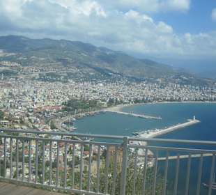 Blick von der Burg auf Alanya