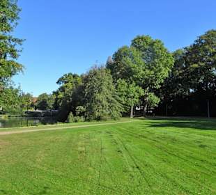 Spaziergang durch den Godewindpark