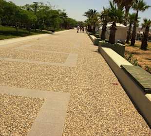 Evrenseki an der Promenade entlang