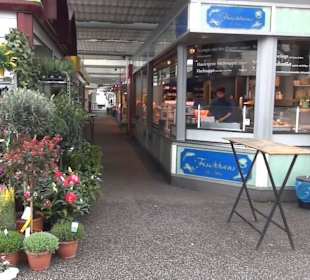 Carlsplatz Wochenmarkt 
