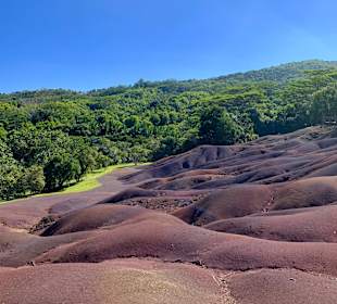 Siebenfarbige Erde / Terres des Sept Couleurs / Seven Colour