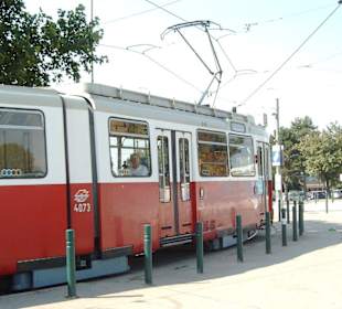 Tram zur Stadt