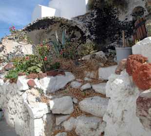 Am Kraterwanderweg zwischen Fira und Imerovigli