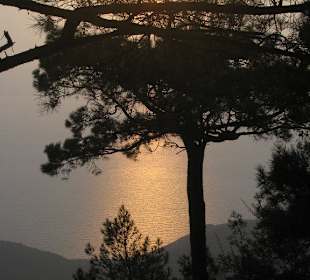 Abenddämmerung am Attáviros