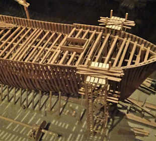 In einer historischen Schiffswerft