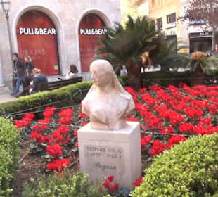 Plaça de la Mare de Déu de la Salut