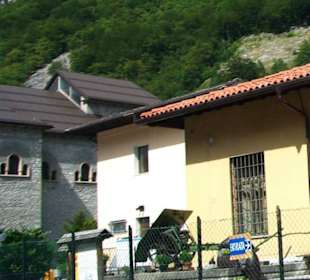 Geschütze am Eingang