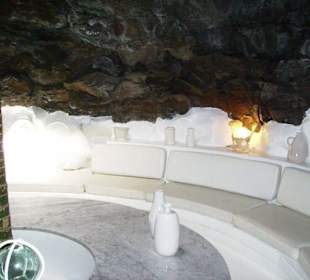 Im Wohnhaus von Cesar Marrique