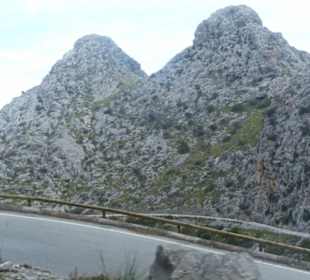 Enge Kehren mit Ausblick