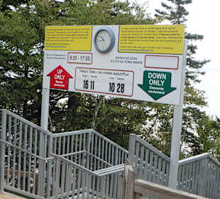 Treppenabgang zum "Meeresboden"