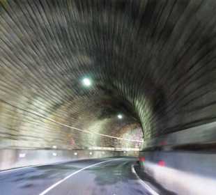 Im Hochtortunnel drinnen