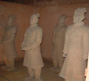 Tonkrieger aus Xian im Ort Banxi