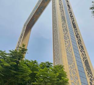 The Dubai Frame