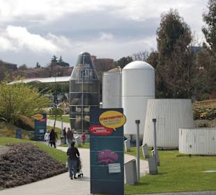 Maquetas de satélites 