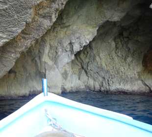 Einfahrt in die Grotte