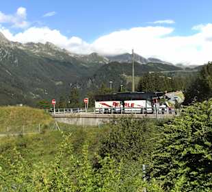 Mit dem Bus über den Bernardino Pass