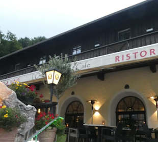 Zum Abendessen im Ristorante L´Osteria al Parco