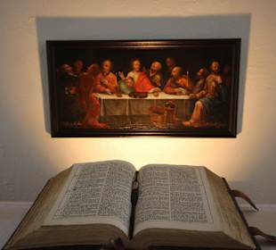 Abendmahlsbild und Bibel
