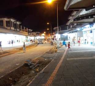 Kumköy hinter dem Einkaufszentrum noch nicht ferig