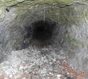 Dolina Białego - sztolnia