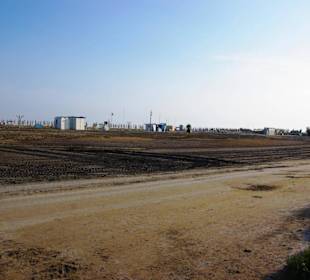 Am Hauptstrand entlang