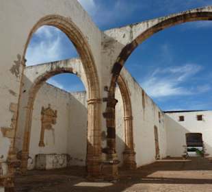 Im Inneren der Ruine