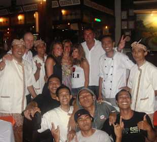 Belegschaft von Nyomans Beergarden