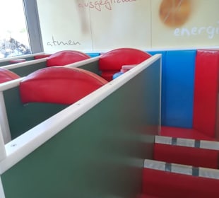 Indoor Spielplatz f. Kinder