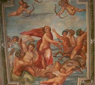 Zdobienia na suficie