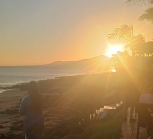 La Ola Bar & Restaurant